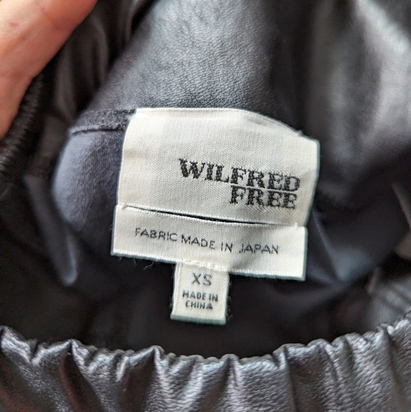 ARITZIA Wilfred free Daria faux leather leggings pants xs black - Picture 7 of 11